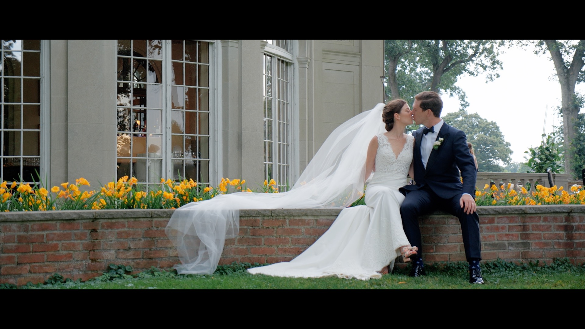 Corinne + Andrew's Muttontown Club Wedding The Candi Project New