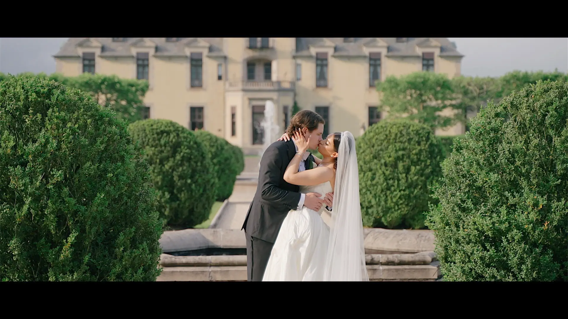 new york wedding Oheka Castle Wedding