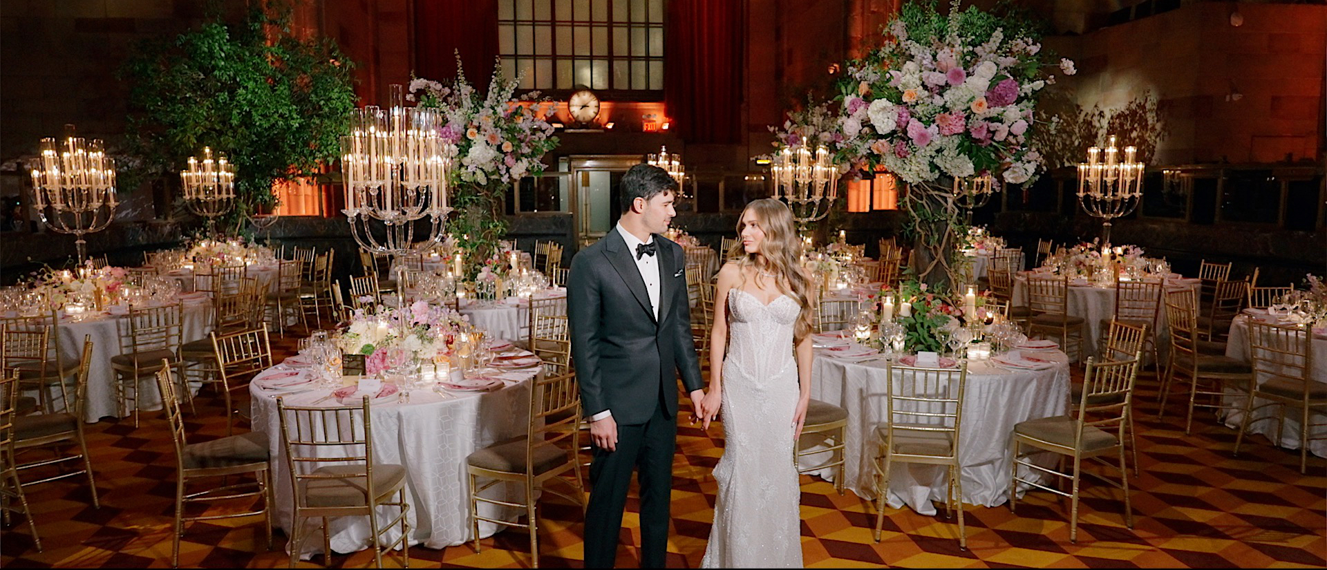 wedding at the Weylin Cipriani 42nd Street Wedding by The Candi Project
